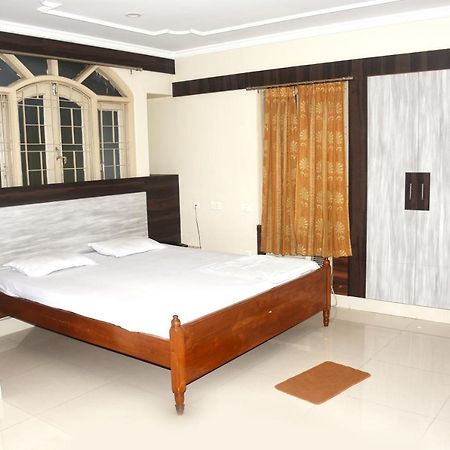 Hotel Trinath Nayagarh Exterior photo